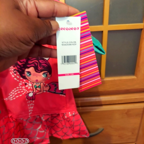 TODDLER RAIN 🌧 COAT - Picture 5 of 5